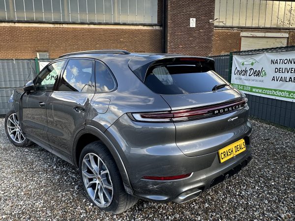 2025 Porsche Cayenne 3.0 V6 E-Hybrid 25.9kWh Plug Hybrid Damaged Salvage Cat S